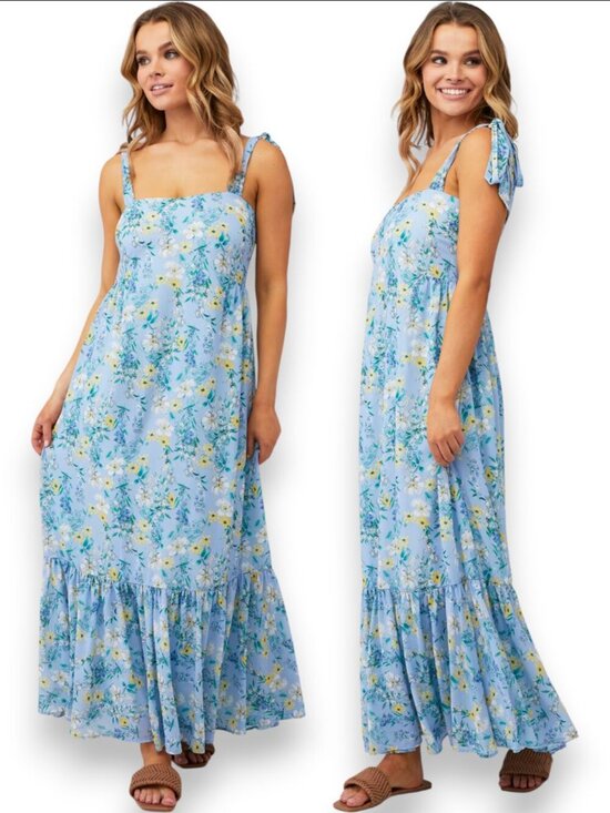 Yumi Kim Dresses & Skirts - YUMI KIM XS Rosette floral maxi dress in Eden Blue